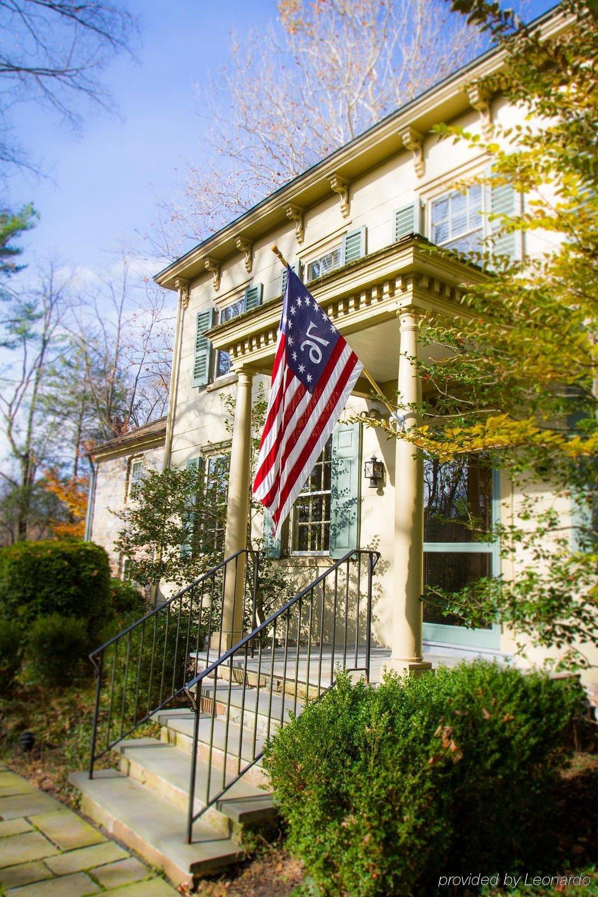 Inn at Glencairn Princeton Bagian luar foto