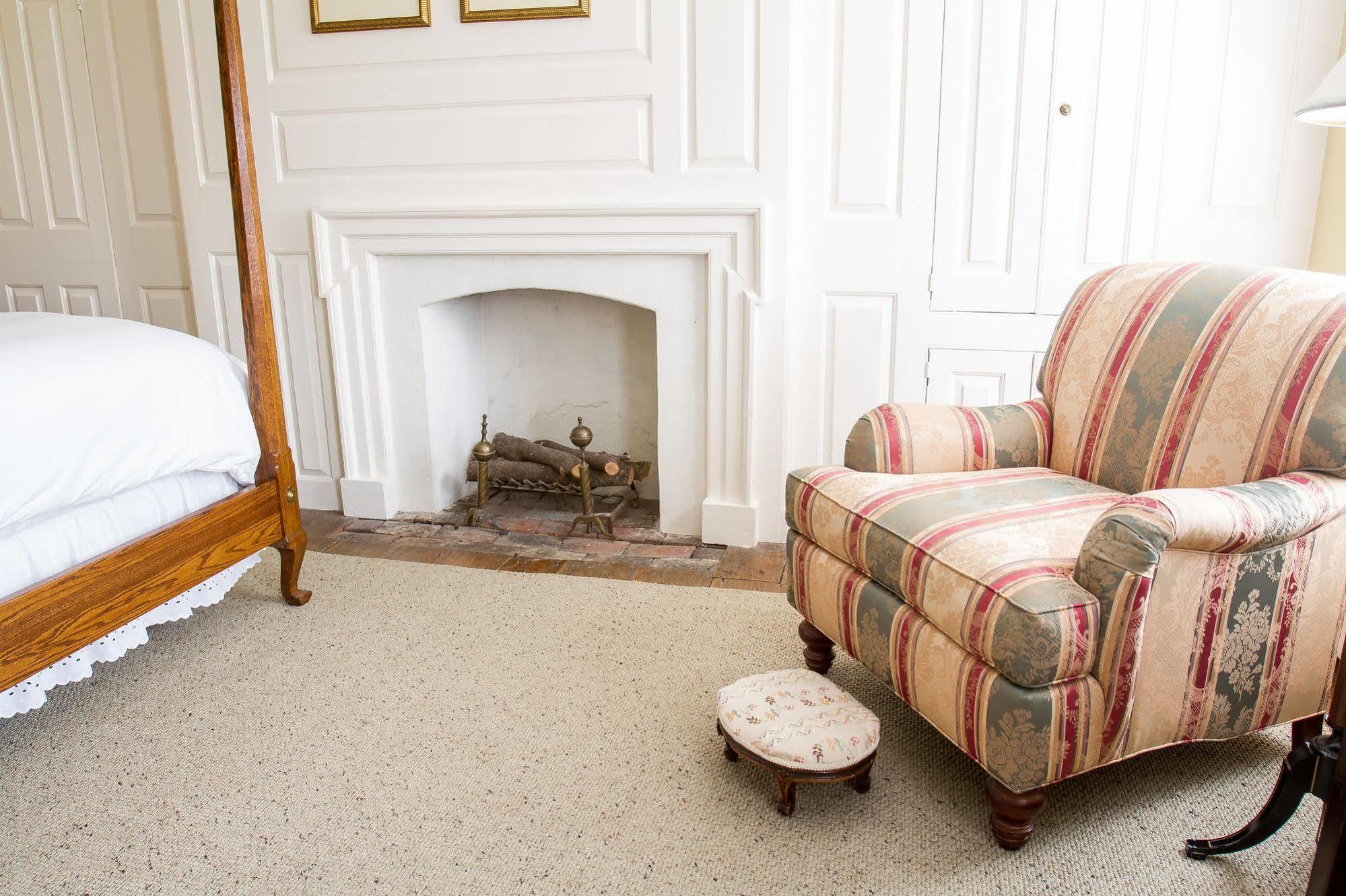 Inn at Glencairn Princeton Bagian luar foto