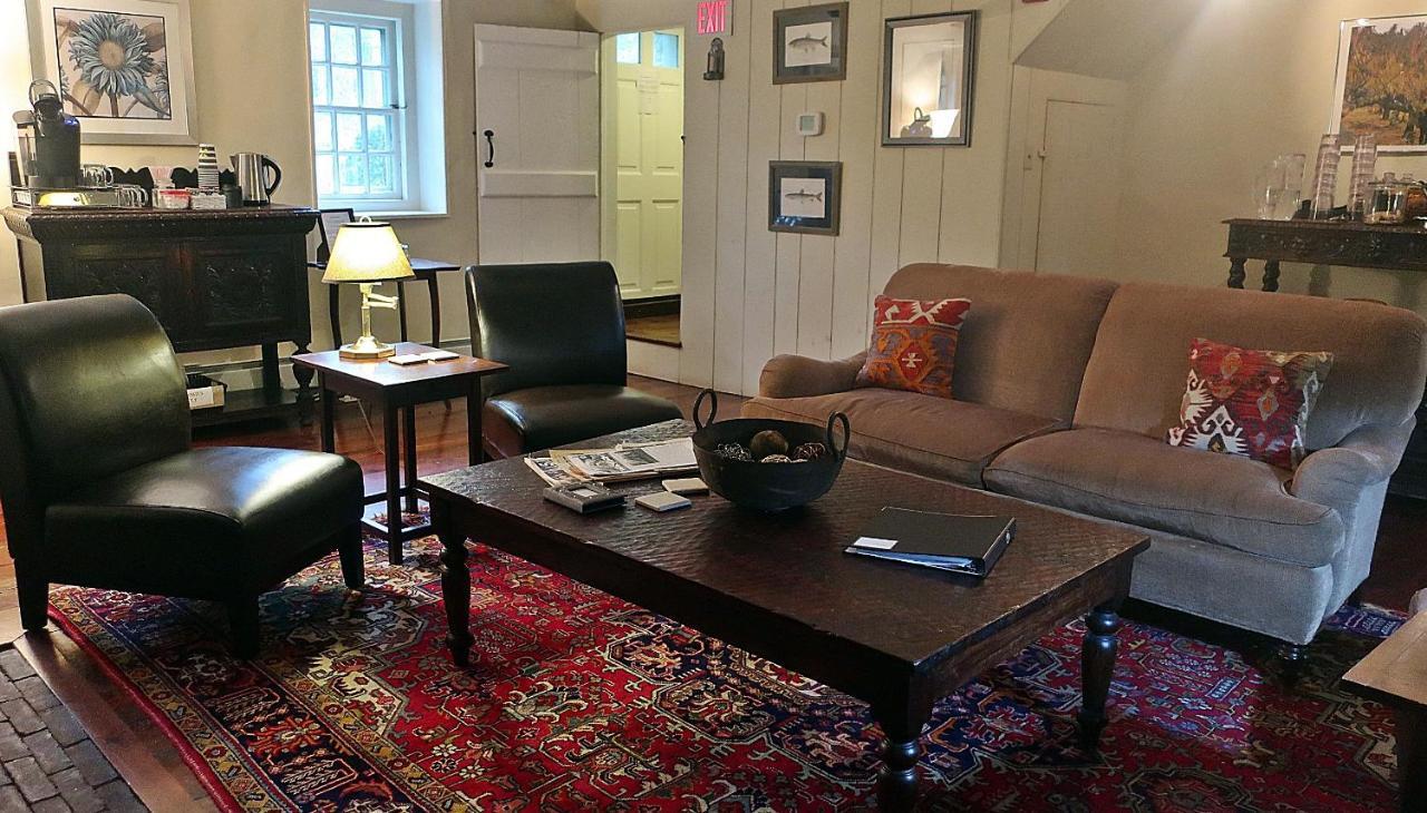 Inn at Glencairn Princeton Bagian luar foto