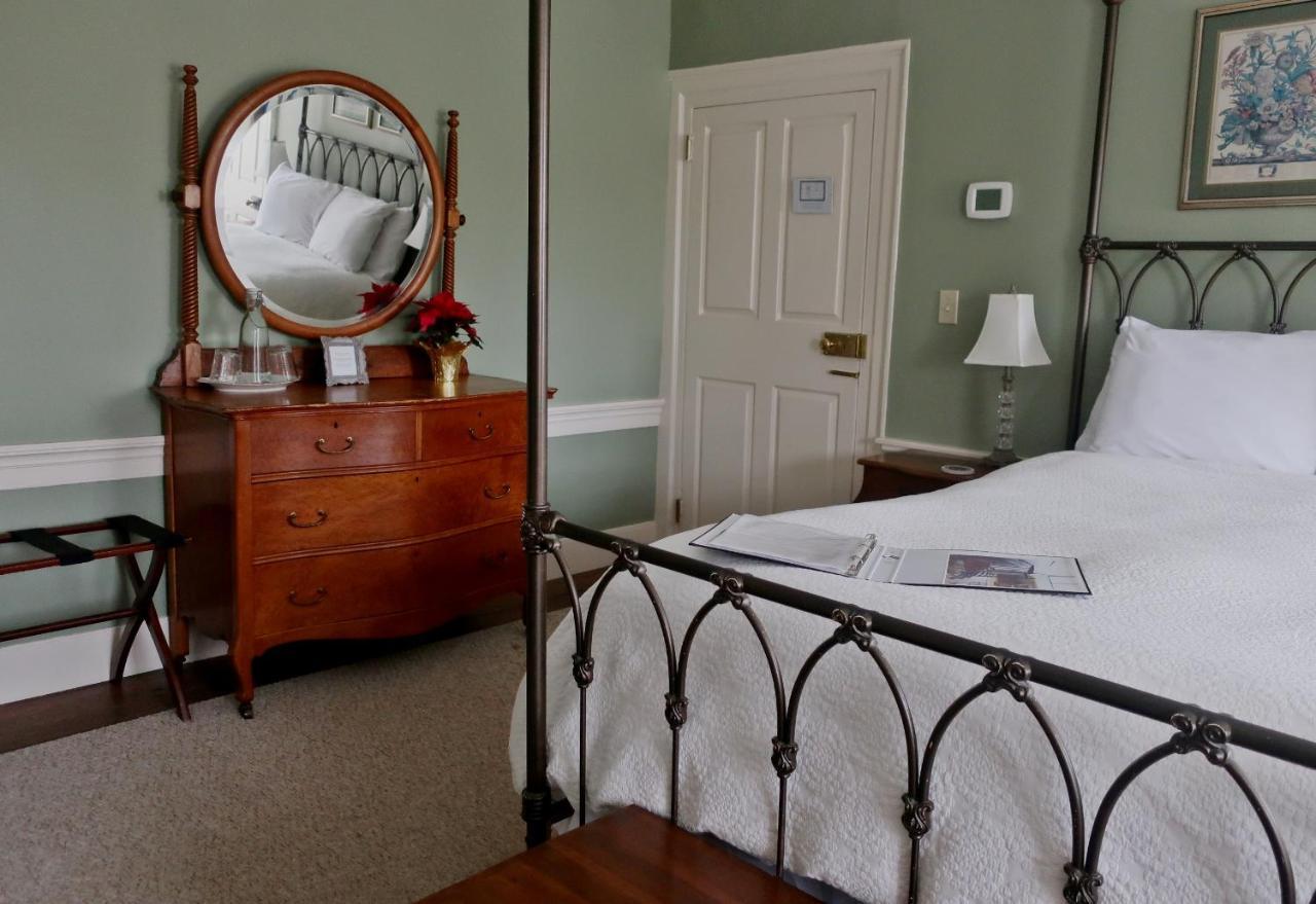 Inn at Glencairn Princeton Bagian luar foto