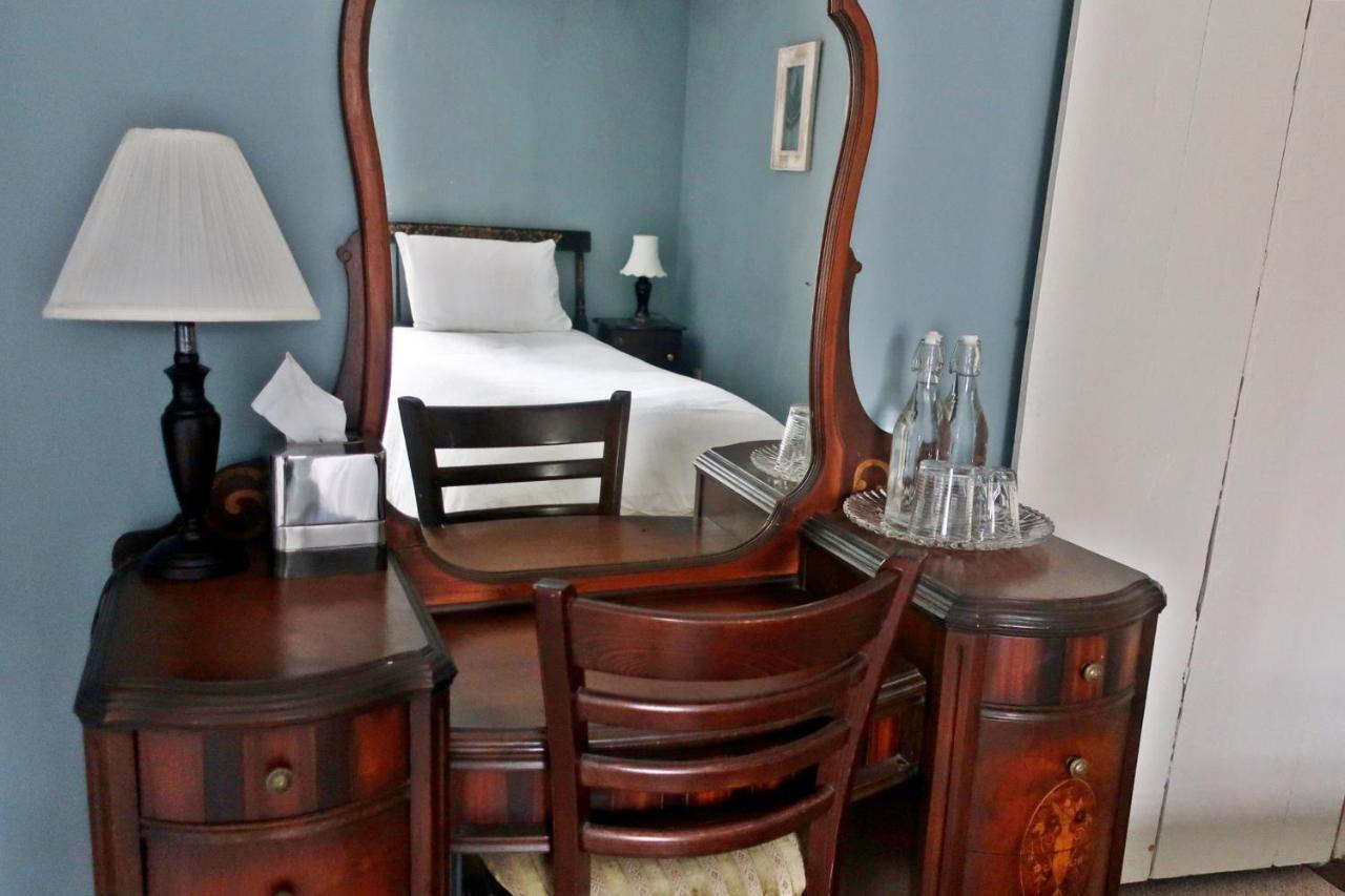 Inn at Glencairn Princeton Bagian luar foto