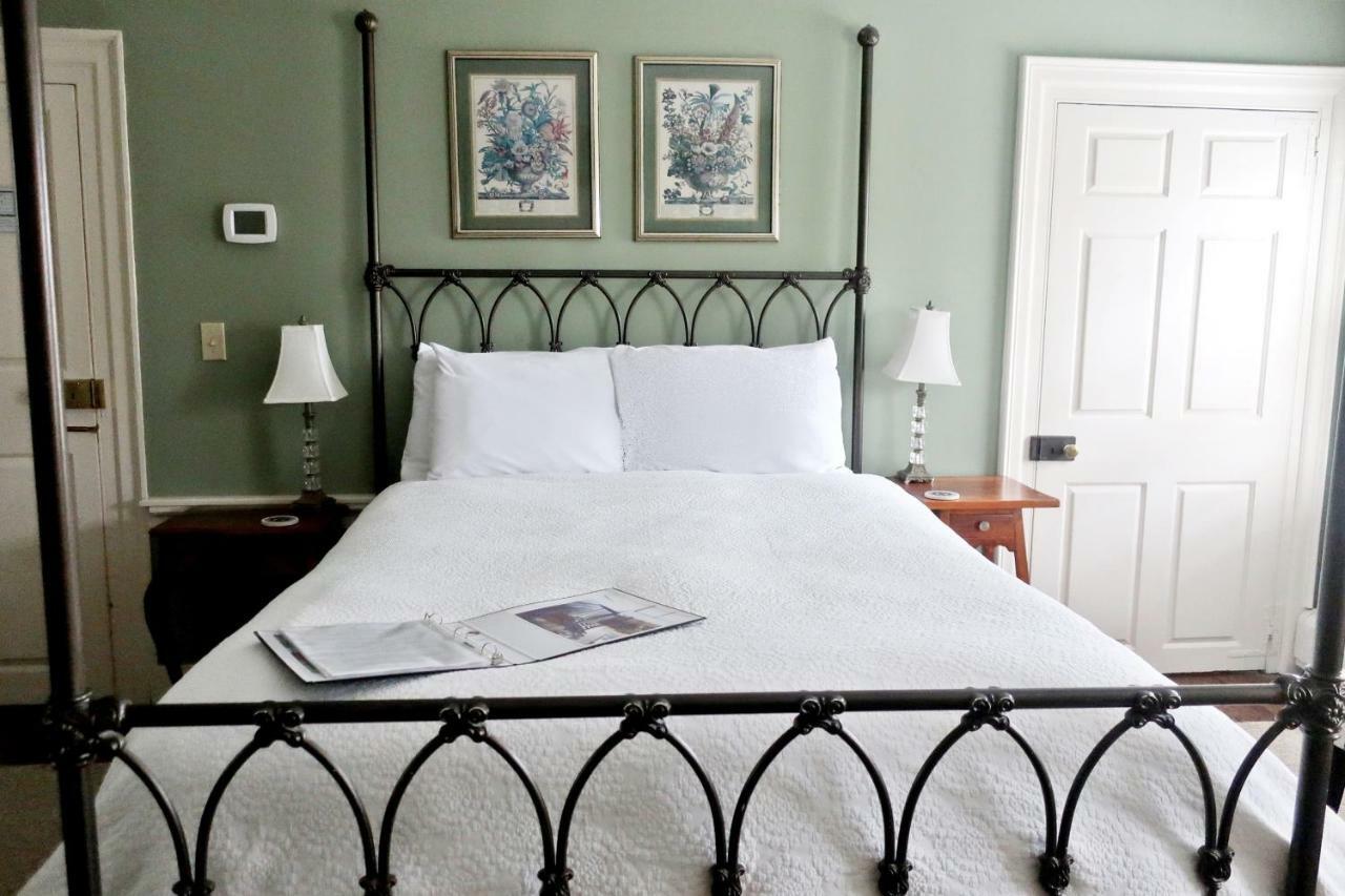 Inn at Glencairn Princeton Bagian luar foto