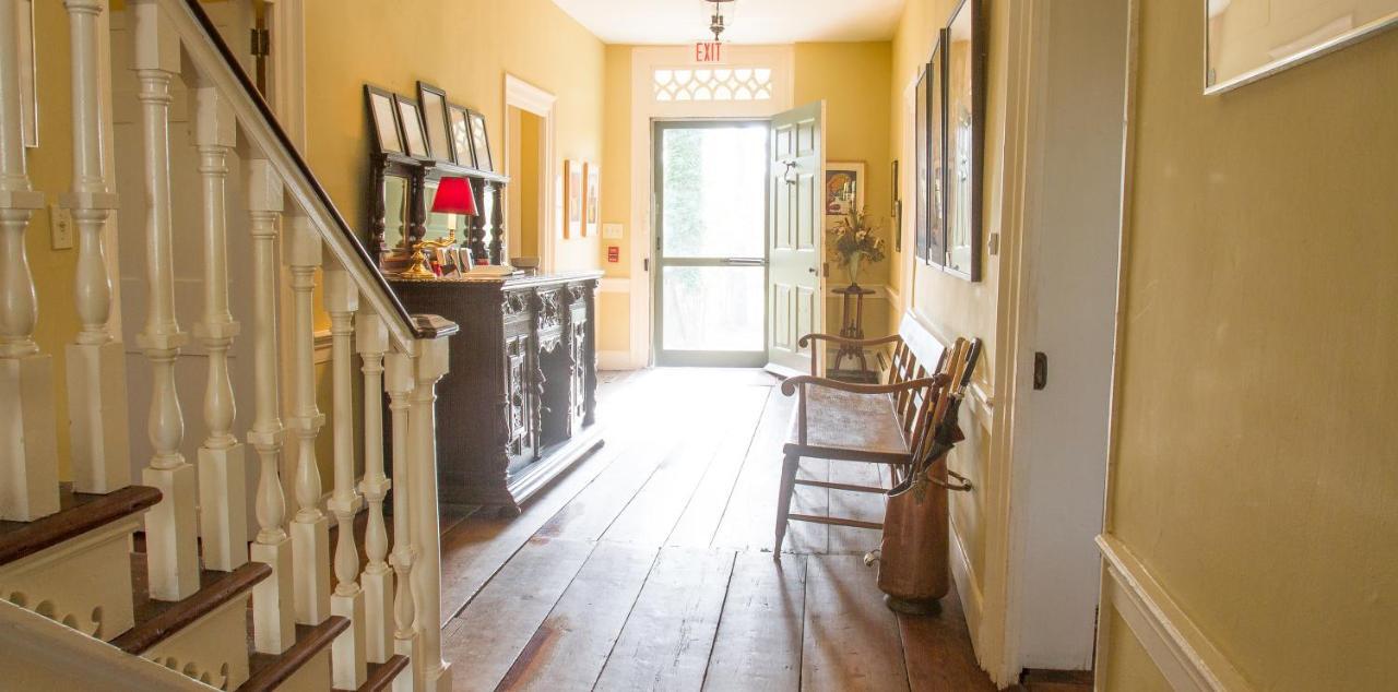 Inn at Glencairn Princeton Bagian luar foto
